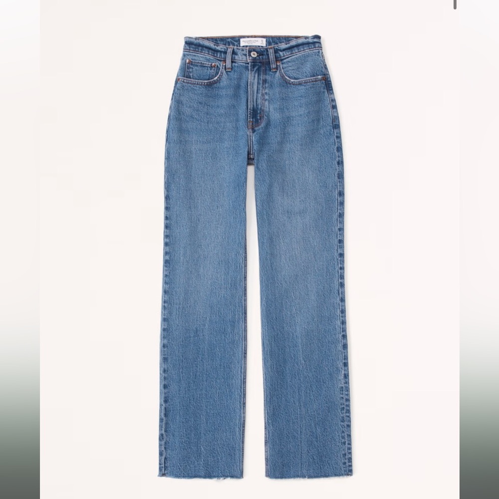 NWT Abercrombie Curve Love High Rise 90s Relaxed Jean 26